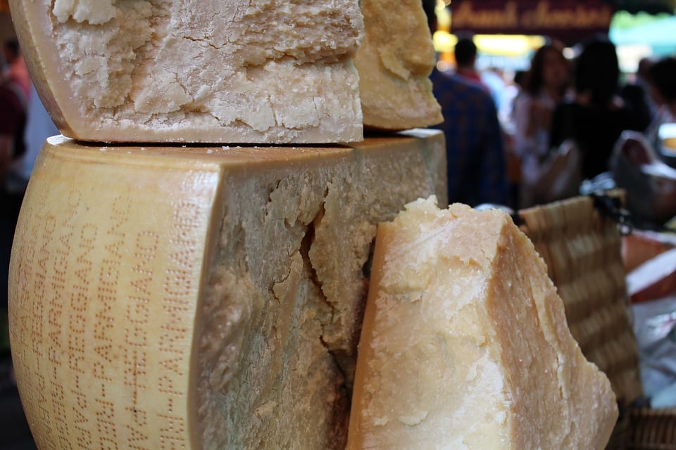 Parmesan Cheese vs Parmigiano Reggiano